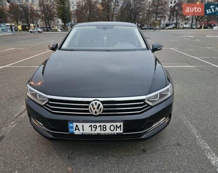 Черный Фольксваген Пассат, объемом двигателя 1.8 л и пробегом 175 тыс. км за 15800 $, фото 40 на Automoto.ua