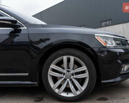 Чорний Фольксваген Пассат, об'ємом двигуна 1.8 л та пробігом 191 тис. км за 13800 $, фото 14 на Automoto.ua