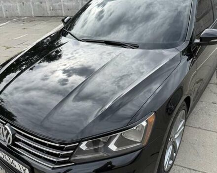 Черный Фольксваген Пассат, объемом двигателя 1.8 л и пробегом 209 тыс. км за 13300 $, фото 6 на Automoto.ua