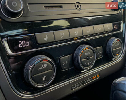 Черный Фольксваген Пассат, объемом двигателя 1.8 л и пробегом 210 тыс. км за 11800 $, фото 21 на Automoto.ua