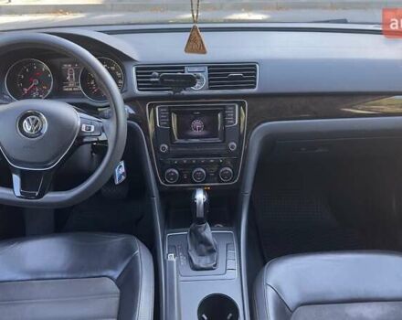 Черный Фольксваген Пассат, объемом двигателя 1.8 л и пробегом 260 тыс. км за 12000 $, фото 17 на Automoto.ua