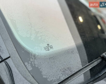 Черный Фольксваген Пассат, объемом двигателя 1.97 л и пробегом 287 тыс. км за 19500 $, фото 5 на Automoto.ua