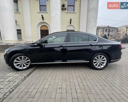 Черный Фольксваген Пассат, объемом двигателя 1.97 л и пробегом 219 тыс. км за 20000 $, фото 3 на Automoto.ua