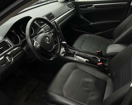 Чорний Фольксваген Пассат, об'ємом двигуна 1.8 л та пробігом 205 тис. км за 13100 $, фото 9 на Automoto.ua