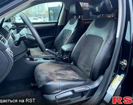 Черный Фольксваген Пассат, объемом двигателя 1.8 л и пробегом 227 тыс. км за 11500 $, фото 4 на Automoto.ua