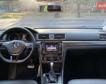 Черный Фольксваген Пассат, объемом двигателя 1.8 л и пробегом 142 тыс. км за 14500 $, фото 5 на Automoto.ua