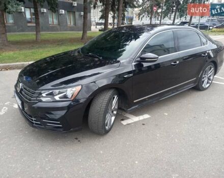 Черный Фольксваген Пассат, объемом двигателя 1.8 л и пробегом 150 тыс. км за 13500 $, фото 9 на Automoto.ua