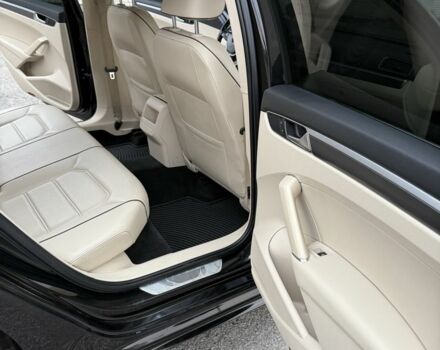 Черный Фольксваген Пассат, объемом двигателя 1.8 л и пробегом 190 тыс. км за 13800 $, фото 16 на Automoto.ua