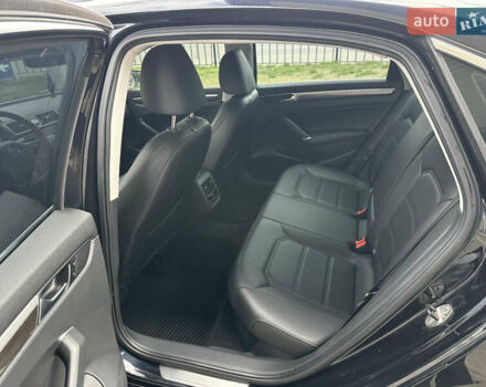 Черный Фольксваген Пассат, объемом двигателя 1.8 л и пробегом 166 тыс. км за 14000 $, фото 5 на Automoto.ua