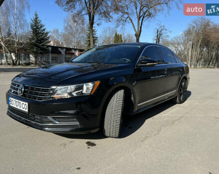Черный Фольксваген Пассат, объемом двигателя 1.8 л и пробегом 125 тыс. км за 13200 $, фото 3 на Automoto.ua