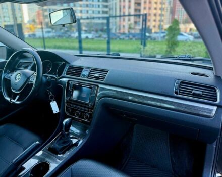 Чорний Фольксваген Пассат, об'ємом двигуна 1.8 л та пробігом 203 тис. км за 13900 $, фото 18 на Automoto.ua