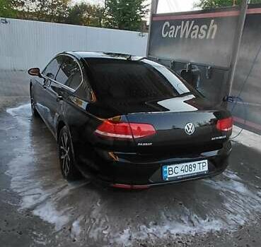 Чорний Фольксваген Пассат, об'ємом двигуна 2 л та пробігом 265 тис. км за 17000 $, фото 7 на Automoto.ua