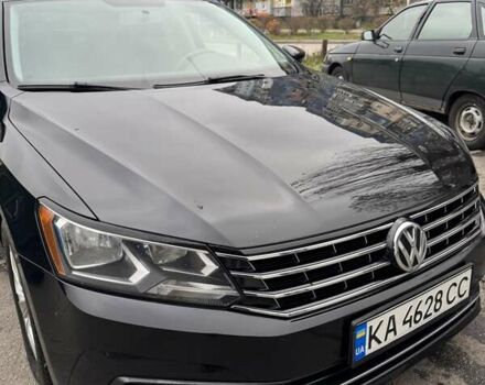 Черный Фольксваген Пассат, объемом двигателя 1.8 л и пробегом 198 тыс. км за 12900 $, фото 7 на Automoto.ua