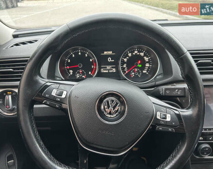 Черный Фольксваген Пассат, объемом двигателя 1.8 л и пробегом 179 тыс. км за 12700 $, фото 14 на Automoto.ua