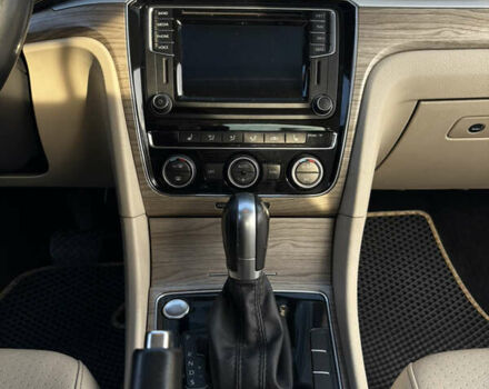 Черный Фольксваген Пассат, объемом двигателя 1.8 л и пробегом 168 тыс. км за 15500 $, фото 15 на Automoto.ua