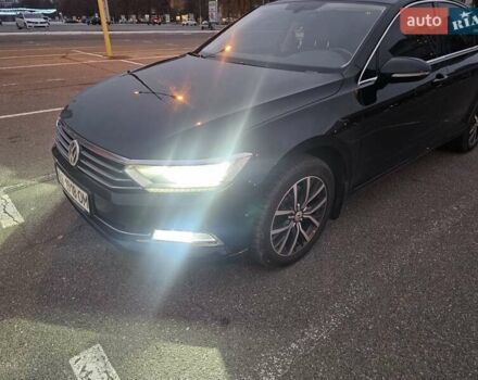 Черный Фольксваген Пассат, объемом двигателя 1.8 л и пробегом 175 тыс. км за 15800 $, фото 61 на Automoto.ua