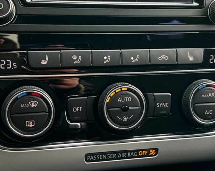 Черный Фольксваген Пассат, объемом двигателя 1.8 л и пробегом 144 тыс. км за 291 $, фото 15 на Automoto.ua