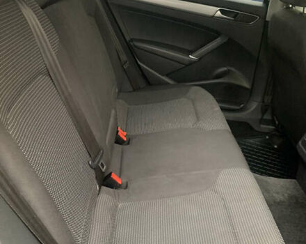 Черный Фольксваген Пассат, объемом двигателя 1.8 л и пробегом 195 тыс. км за 11000 $, фото 16 на Automoto.ua