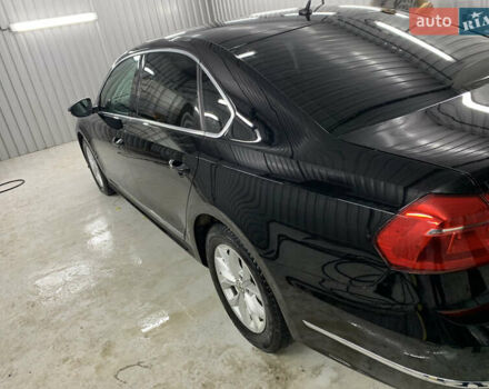 Черный Фольксваген Пассат, объемом двигателя 1.8 л и пробегом 195 тыс. км за 11000 $, фото 6 на Automoto.ua