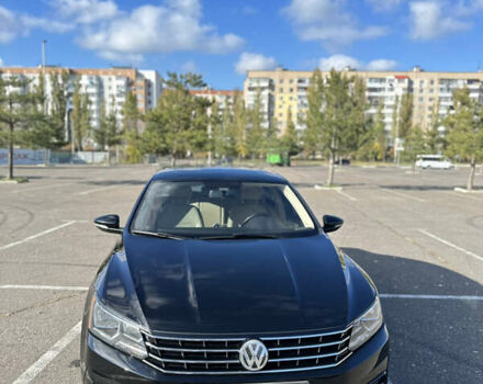 Черный Фольксваген Пассат, объемом двигателя 1.8 л и пробегом 128 тыс. км за 12800 $, фото 9 на Automoto.ua