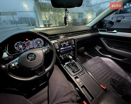 Черный Фольксваген Пассат, объемом двигателя 1.97 л и пробегом 287 тыс. км за 19500 $, фото 24 на Automoto.ua