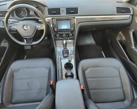 Чорний Фольксваген Пассат, об'ємом двигуна 1.8 л та пробігом 72 тис. км за 2300 $, фото 9 на Automoto.ua