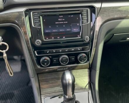 Черный Фольксваген Пассат, объемом двигателя 1.8 л и пробегом 168 тыс. км за 14000 $, фото 6 на Automoto.ua