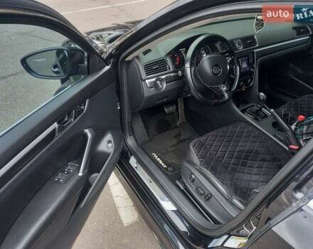 Черный Фольксваген Пассат, объемом двигателя 1.8 л и пробегом 150 тыс. км за 13500 $, фото 10 на Automoto.ua