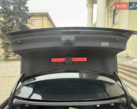 Черный Фольксваген Пассат, объемом двигателя 1.97 л и пробегом 219 тыс. км за 20000 $, фото 6 на Automoto.ua