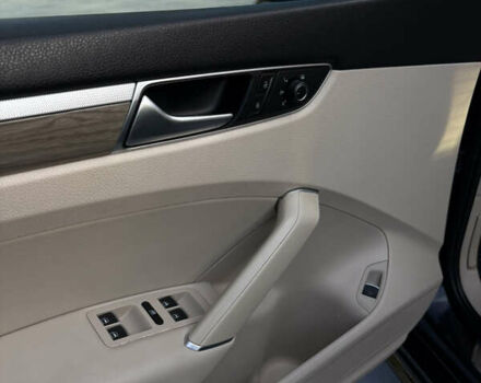 Черный Фольксваген Пассат, объемом двигателя 1.8 л и пробегом 168 тыс. км за 15500 $, фото 19 на Automoto.ua