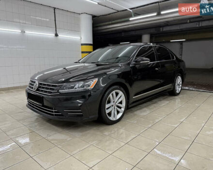 Черный Фольксваген Пассат, объемом двигателя 1.8 л и пробегом 149 тыс. км за 14500 $, фото 3 на Automoto.ua
