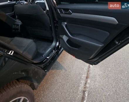 Черный Фольксваген Пассат, объемом двигателя 1.8 л и пробегом 175 тыс. км за 15800 $, фото 52 на Automoto.ua