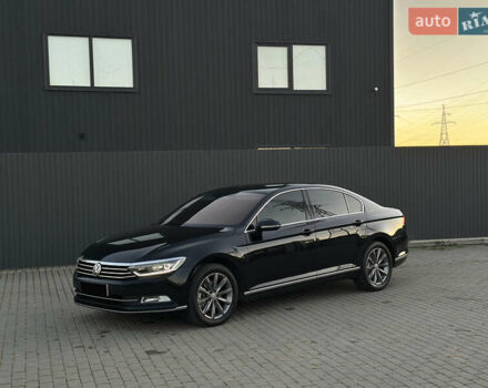 Черный Фольксваген Пассат, объемом двигателя 1.97 л и пробегом 240 тыс. км за 18800 $, фото 6 на Automoto.ua