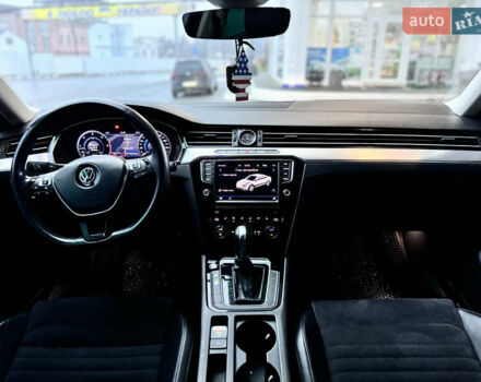 Черный Фольксваген Пассат, объемом двигателя 1.97 л и пробегом 287 тыс. км за 19500 $, фото 15 на Automoto.ua