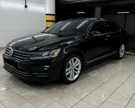 Черный Фольксваген Пассат, объемом двигателя 1.8 л и пробегом 149 тыс. км за 14500 $, фото 2 на Automoto.ua