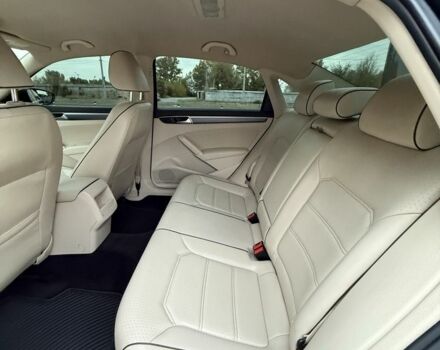 Черный Фольксваген Пассат, объемом двигателя 1.8 л и пробегом 190 тыс. км за 13800 $, фото 10 на Automoto.ua