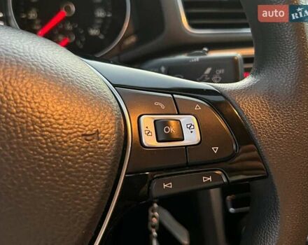 Черный Фольксваген Пассат, объемом двигателя 1.8 л и пробегом 225 тыс. км за 11990 $, фото 20 на Automoto.ua