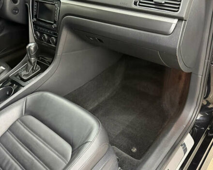 Черный Фольксваген Пассат, объемом двигателя 1.8 л и пробегом 149 тыс. км за 14500 $, фото 15 на Automoto.ua