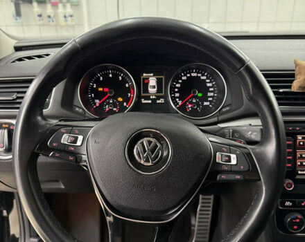 Черный Фольксваген Пассат, объемом двигателя 1.8 л и пробегом 149 тыс. км за 14500 $, фото 25 на Automoto.ua