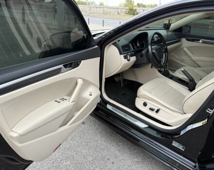 Черный Фольксваген Пассат, объемом двигателя 1.8 л и пробегом 190 тыс. км за 13800 $, фото 11 на Automoto.ua