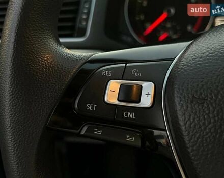 Черный Фольксваген Пассат, объемом двигателя 1.8 л и пробегом 225 тыс. км за 11990 $, фото 18 на Automoto.ua