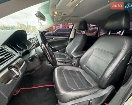 Фольксваген Пассат 2016 в Киеве на Automoto.ua Черный Фольксваген Пассат, объемом двигателя 1.8 л и пробегом 274 тыс. км за 13490 $, фото 8 на Automoto.ua