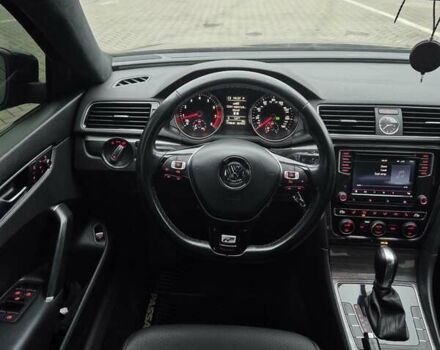 Чорний Фольксваген Пассат, об'ємом двигуна 1.8 л та пробігом 178 тис. км за 11900 $, фото 9 на Automoto.ua