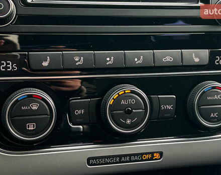 Фольксваген Пассат 2016 в Львове на Automoto.ua Черный Фольксваген Пассат, объемом двигателя 1.8 л и пробегом 144 тыс. км за 12500 $, фото 15 на Automoto.ua