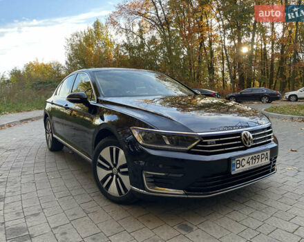 Черный Фольксваген Пассат, объемом двигателя 1.4 л и пробегом 203 тыс. км за 19000 $, фото 1 на Automoto.ua