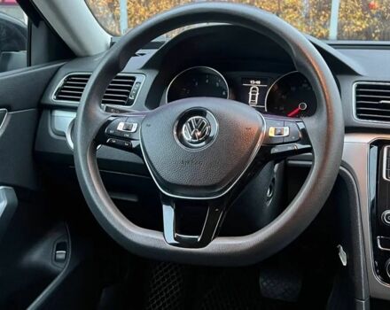 Чорний Фольксваген Пассат, об'ємом двигуна 1.8 л та пробігом 227 тис. км за 11500 $, фото 4 на Automoto.ua