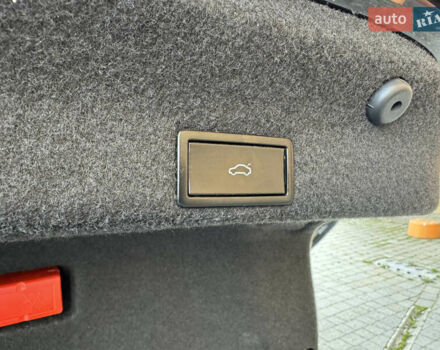 Фольксваген Пассат 2016 в Львове на Automoto.ua Черный Фольксваген Пассат, объемом двигателя 1.97 л и пробегом 290 тыс. км за 16100 $, фото 9 на Automoto.ua