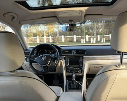 Черный Фольксваген Пассат, объемом двигателя 1.8 л и пробегом 168 тыс. км за 15500 $, фото 12 на Automoto.ua