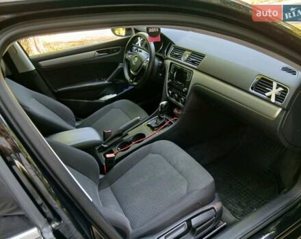 Черный Фольксваген Пассат, объемом двигателя 1.8 л и пробегом 322 тыс. км за 8500 $, фото 11 на Automoto.ua