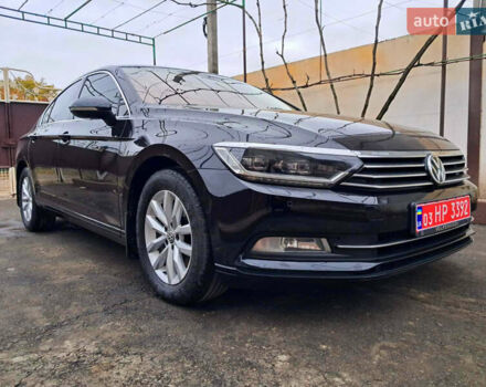 Черный Фольксваген Пассат, объемом двигателя 2 л и пробегом 215 тыс. км за 16800 $, фото 2 на Automoto.ua